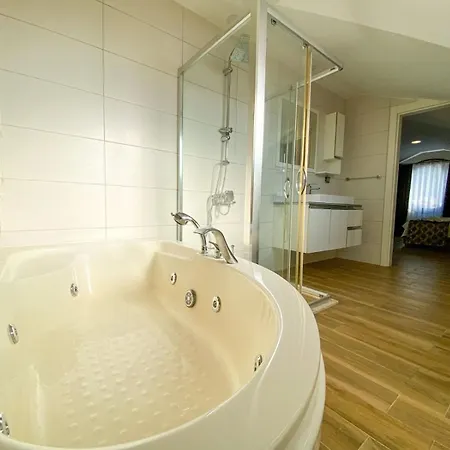 Ozalp C * فتحية